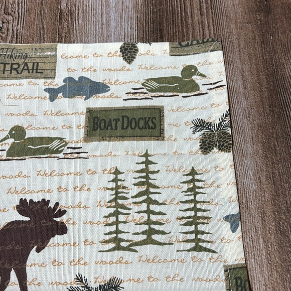 Lot of 8 - Wilderness / Cabin / Lake Themed cotton Napkins - Picture 2 of 6
